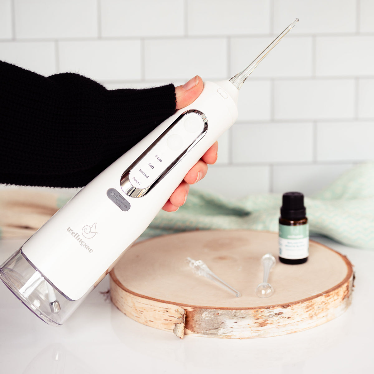 Wellnesse Hydro Water Flosser